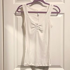 Tee Shop, v-neck, tanktop. Size S